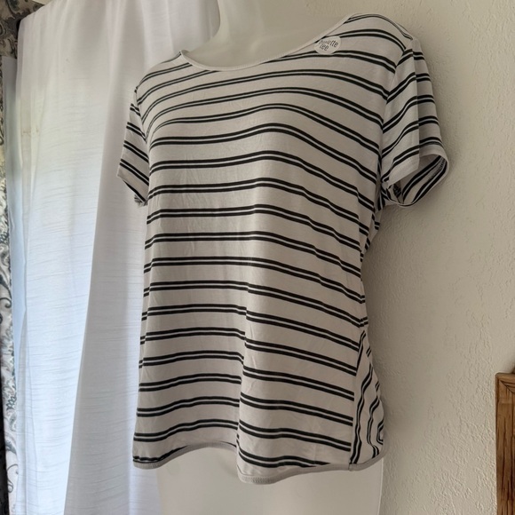 Rue21 Green and White Striped Relaxed Short Sleeve Tee cross cross open Back M - Picture 3 of 8
